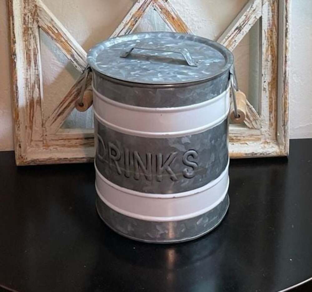 Party beach patio lake Galvanized Metal 'DRINKS' Ice Bucket with Lid and Wooden